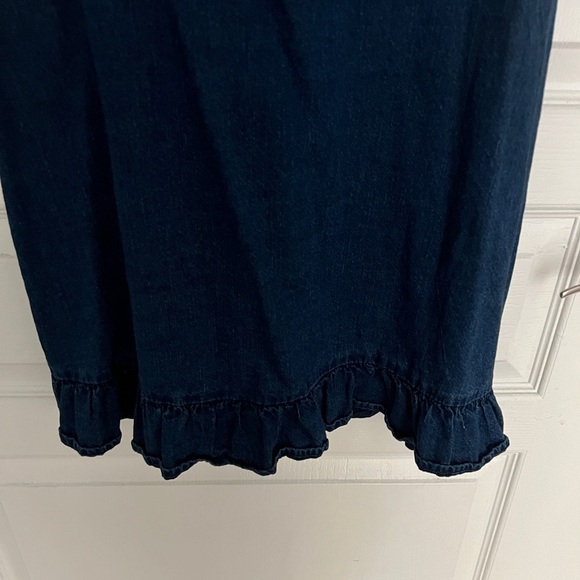 Old Navy Denim Cami Dress - Picture 3 of 5